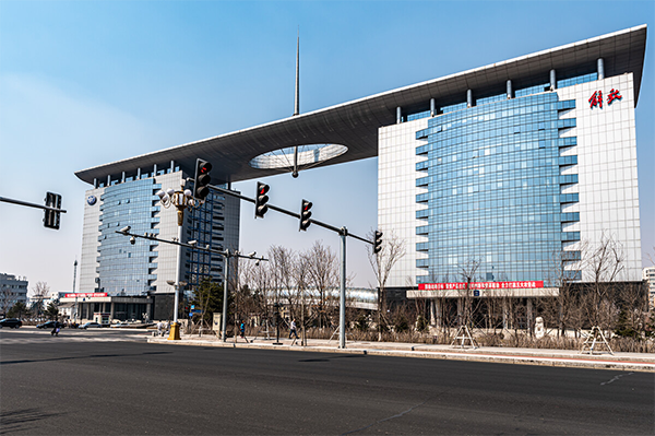 适合大型办公楼的商用空气能热泵